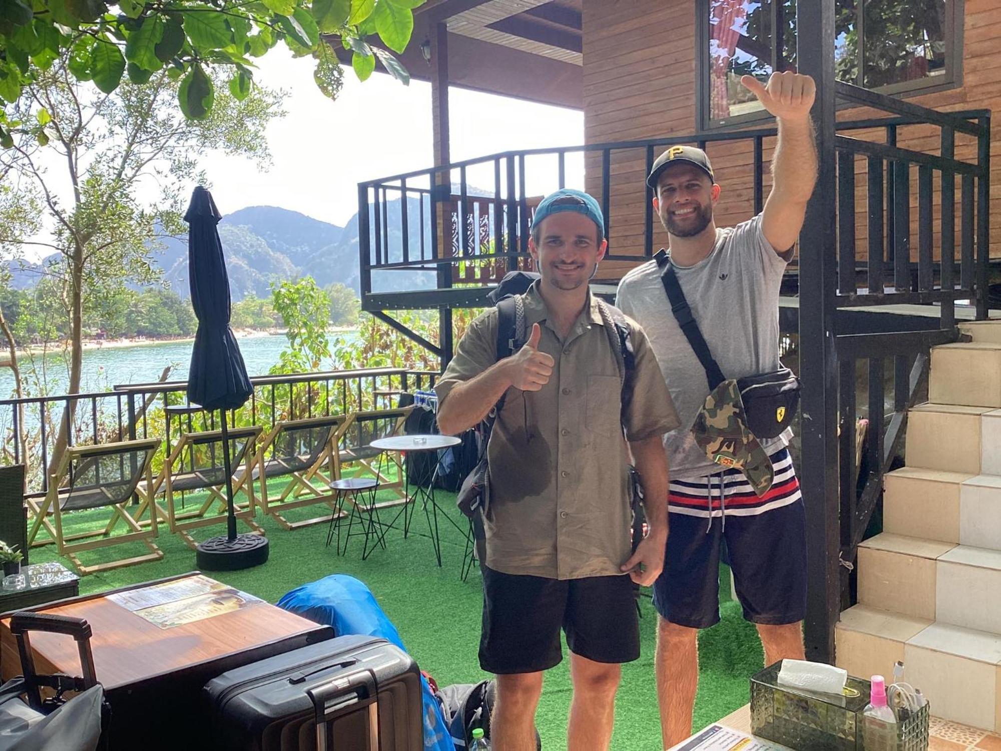 Sweed Dee Seaview Hostel เกาะพีพี ภายนอก รูปภาพ